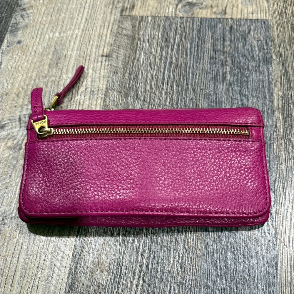 Fossil Pebbled Leather Zip Clutch Wallet - Magenta